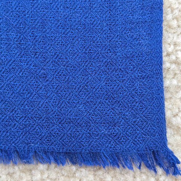 NWOT Royal Blue Cashmere Woven Scarf Lightweight Perfect - Picture 4 of 6